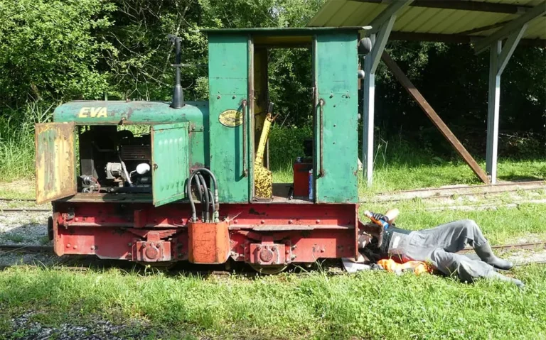 Lok Eva vor der Ausfahrt